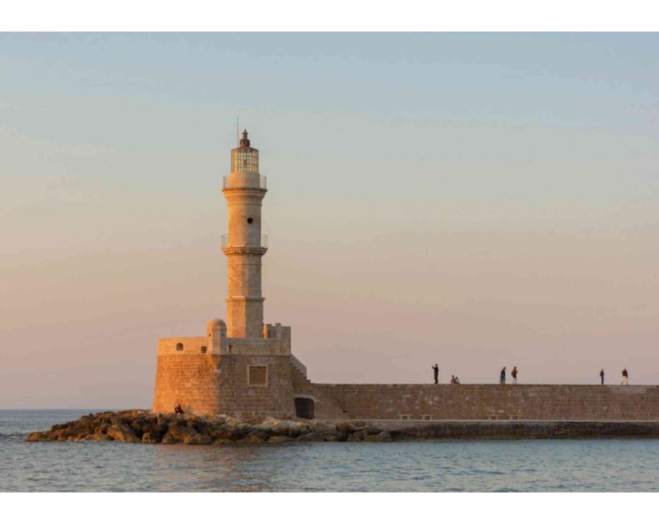 ΠΙΝΑΚΑΣ ΣΕ ΚΑΜΒΑ Φάρος στα Χανιά