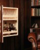 Κάβα mini bar τοίχου με καμβά ζωγραφικής ''σκυλιά παίζουν πόκερ''  50εκ πλάτος 60εκ ύψος  14εκ βάθος
