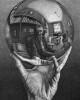 Τίτλος: "Χέρι με σφαιρική αντανάκλαση" (Hand with Reflecting Sphere). Καλλιτέχνης: Μ.Κ. Έσερ (Maurits Cornelis Escher). Εκτύπωση έργο τέχνης σε κάμβα τελαρωμένο κάθετο 40Χ60εκ 